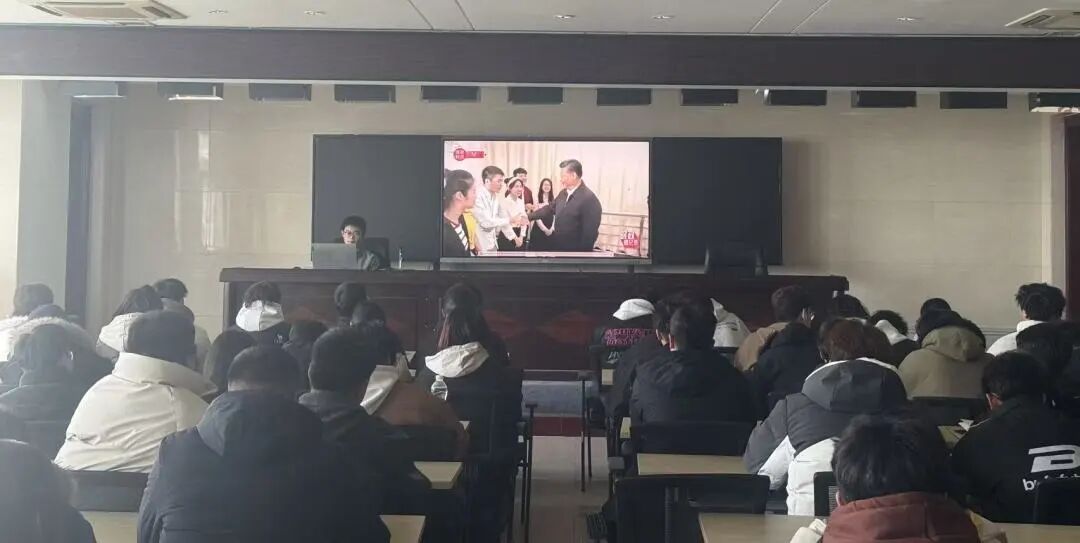 青春对话蓝天|学院开展“立报国强国大志向，做挺膺担当奋斗者”系列宣传教育活动